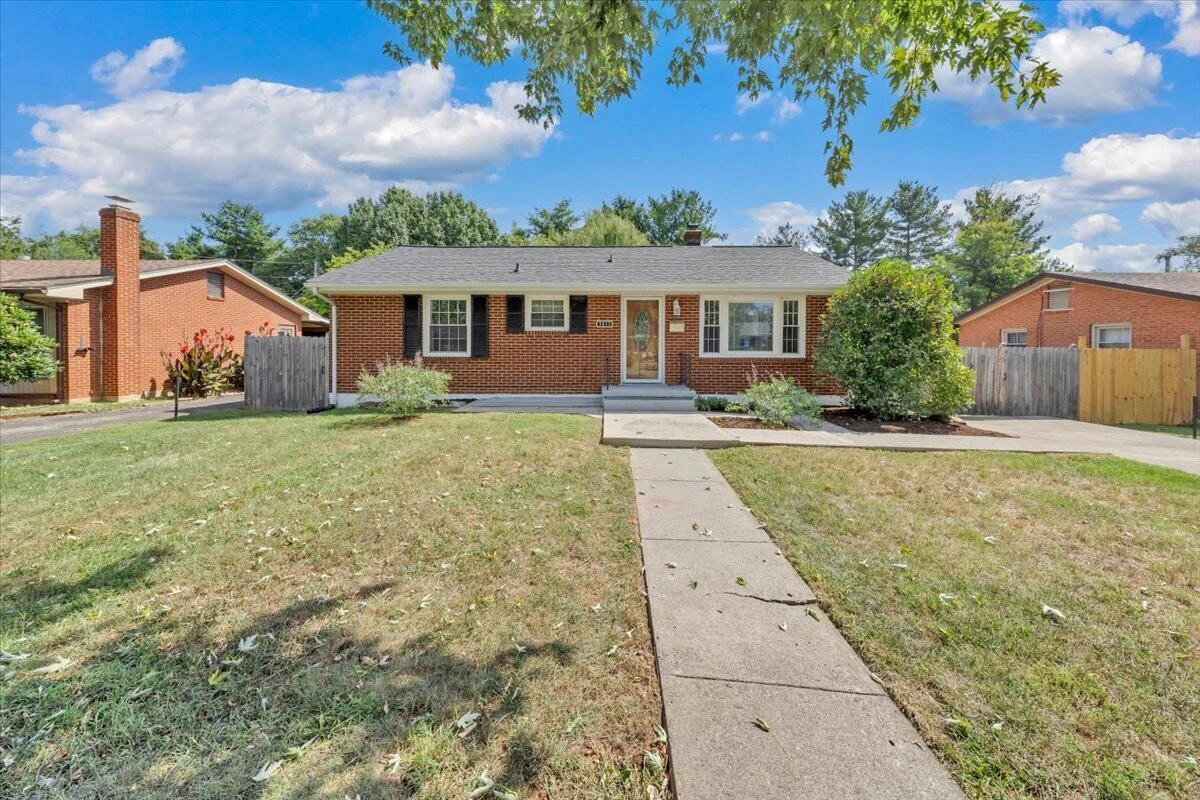3813 Fleming AVE NE - Photo 5
