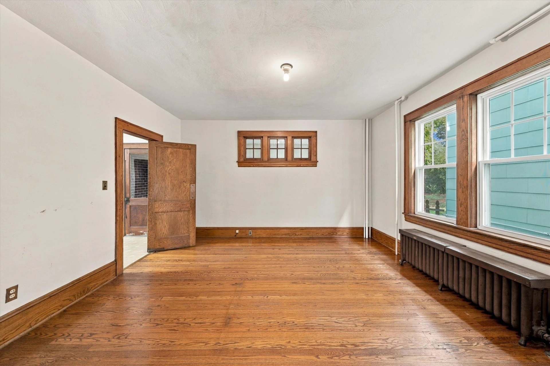 620 Highland AVE SE - Photo 8