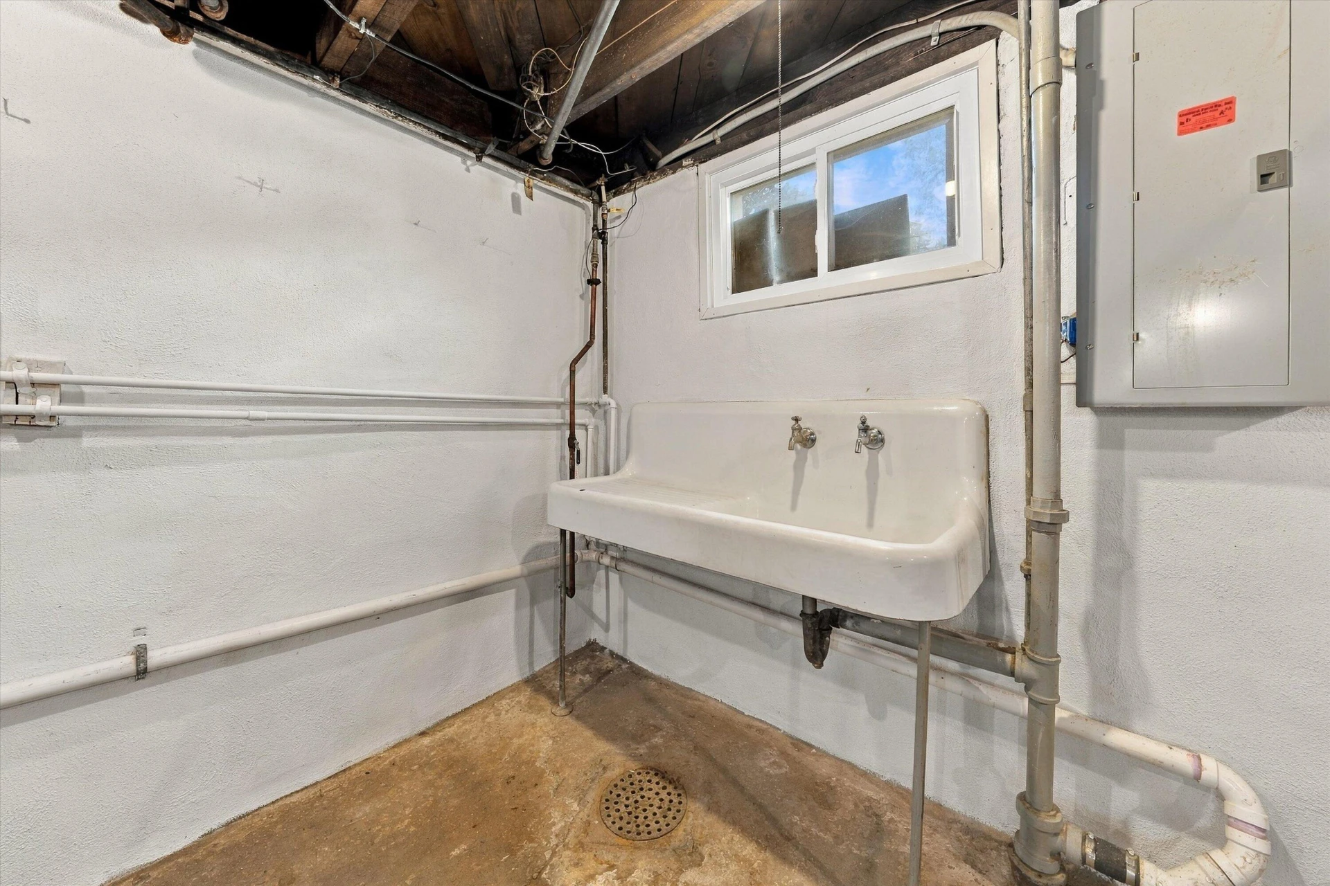 620 Highland AVE SE - Photo 29