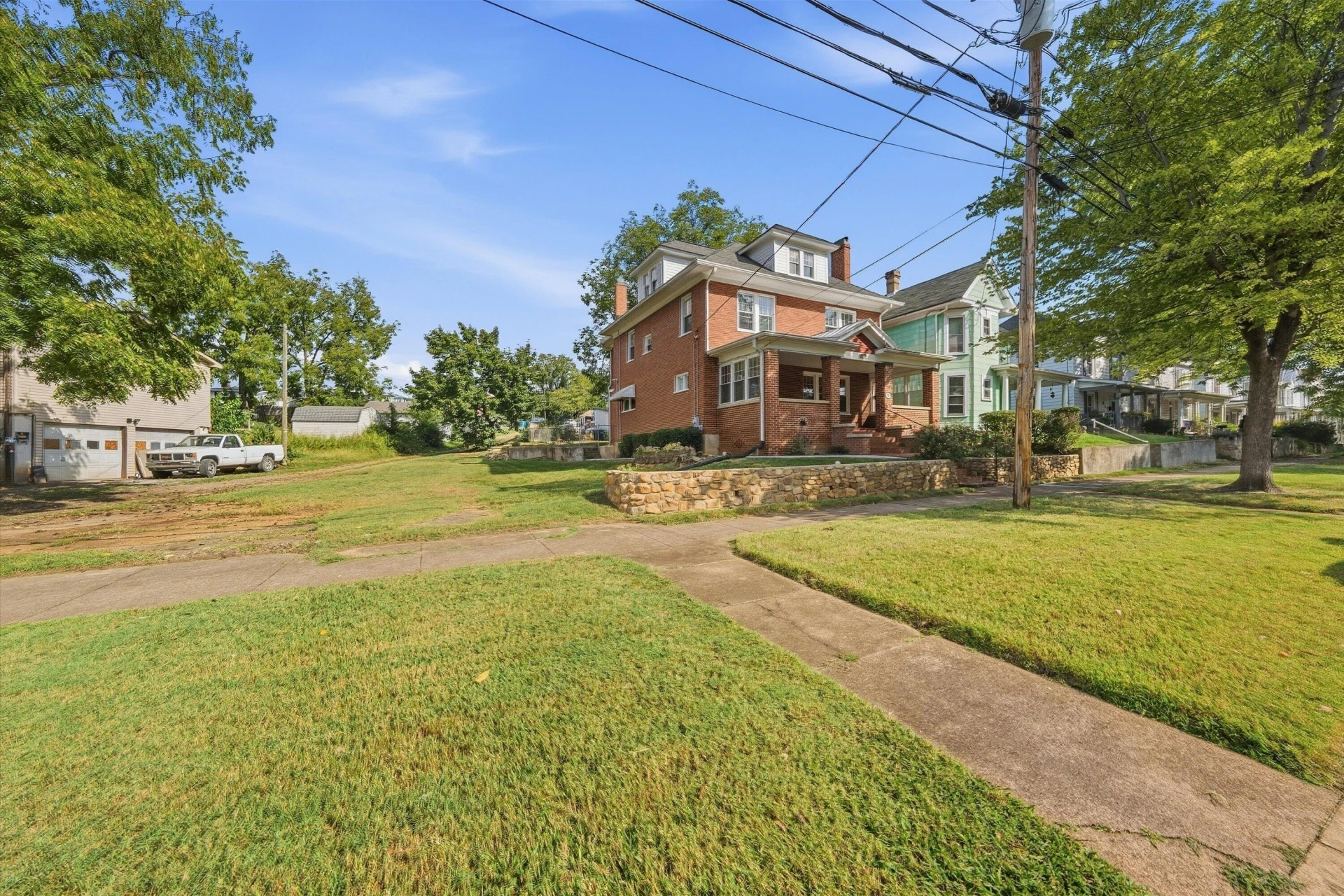 620 Highland AVE SE - Photo 35