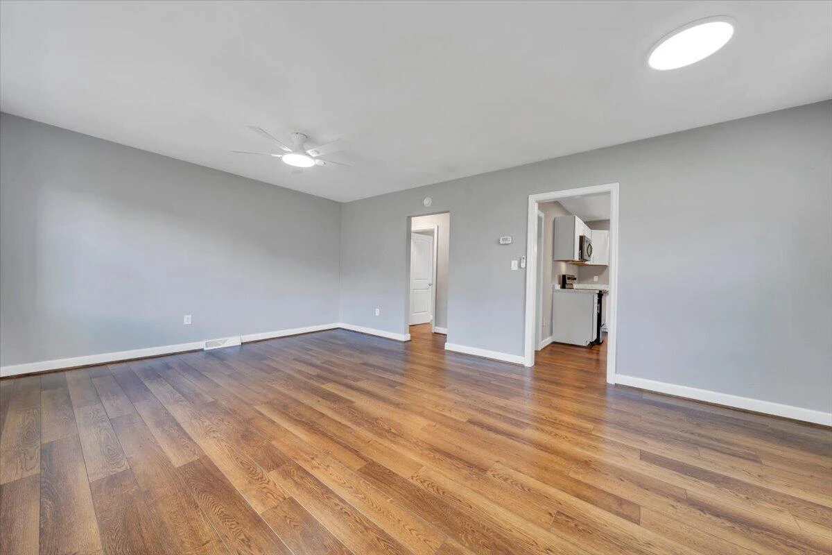 2507 Vancouver DR NW - Photo 7