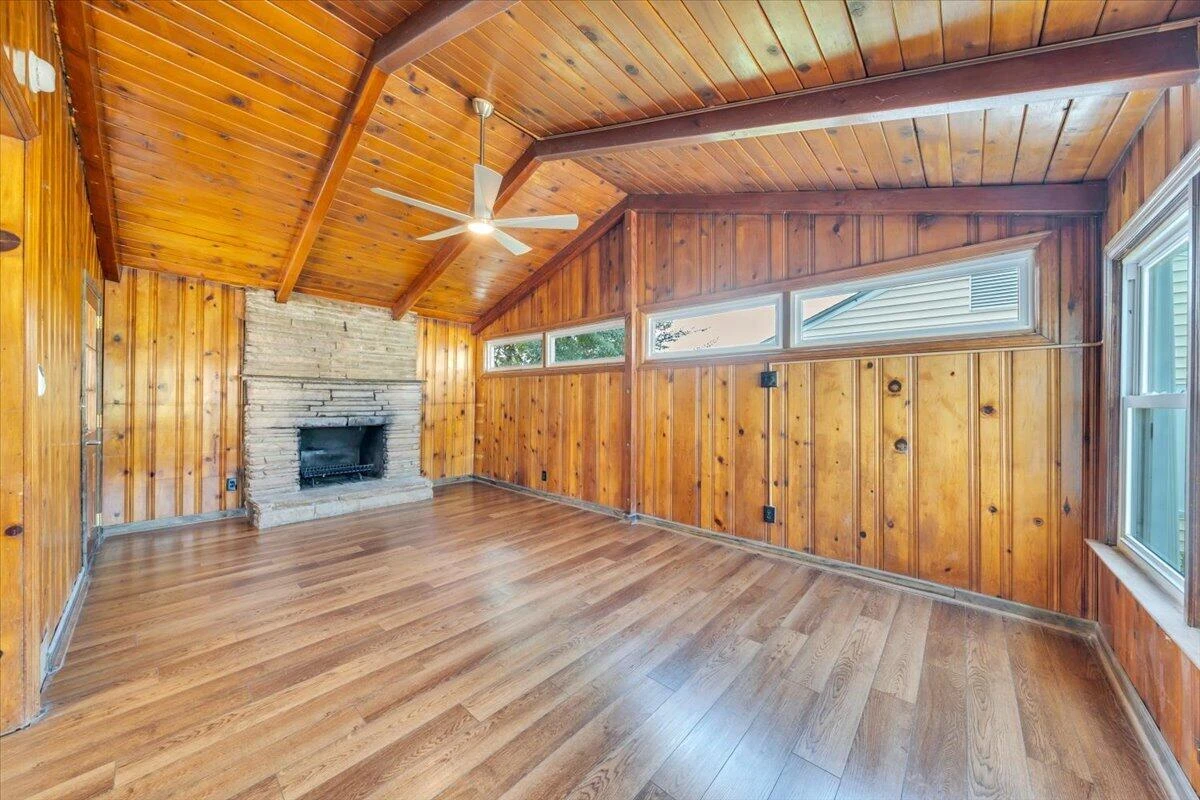 2507 Vancouver DR NW - Photo 20