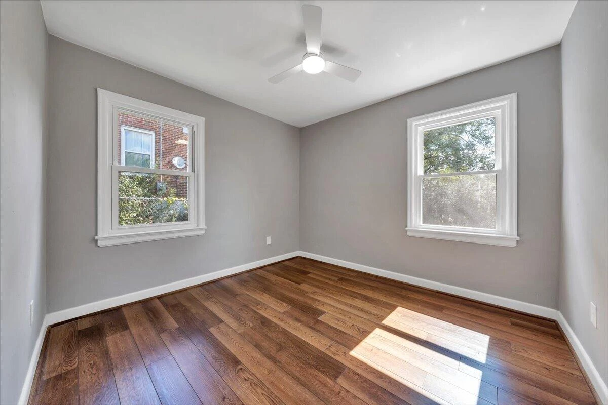 2507 Vancouver DR NW - Photo 29