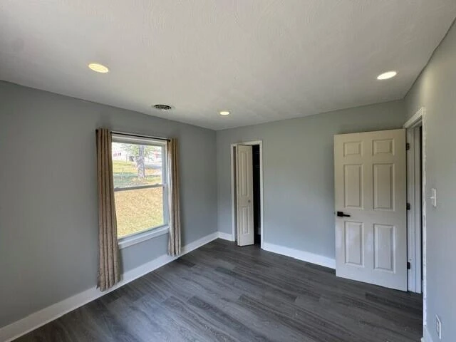 2576 Hill AVE - Photo 11
