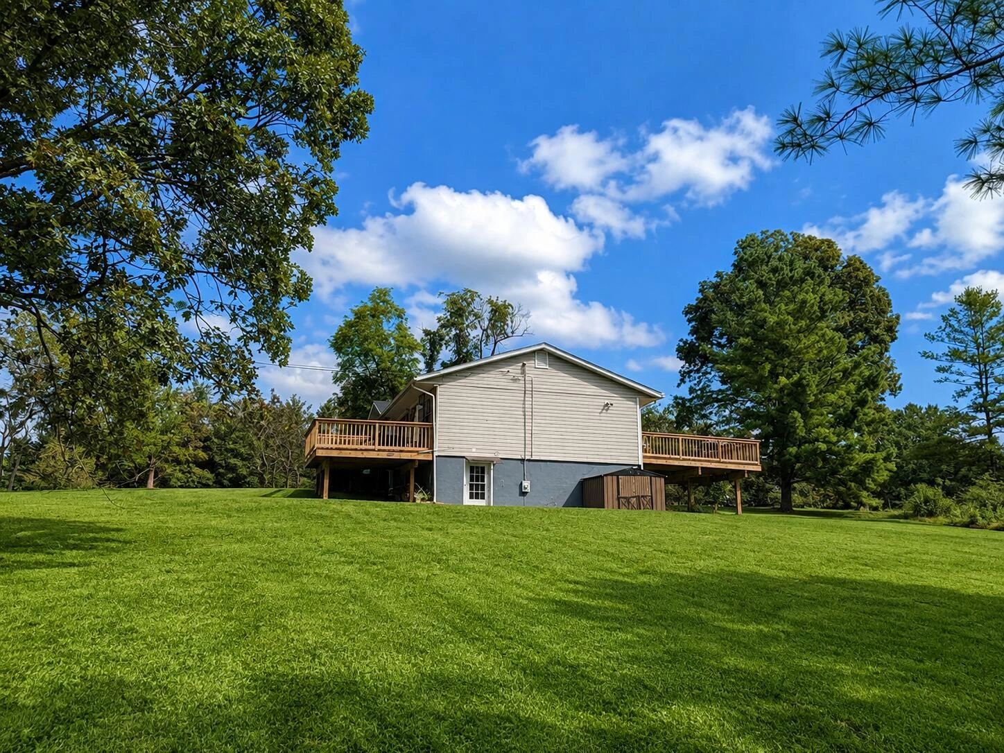 2576 Hill AVE - Photo 28