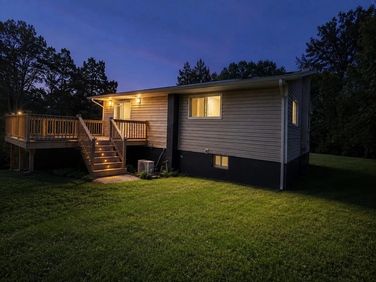 2576 Hill AVE - Photo 30