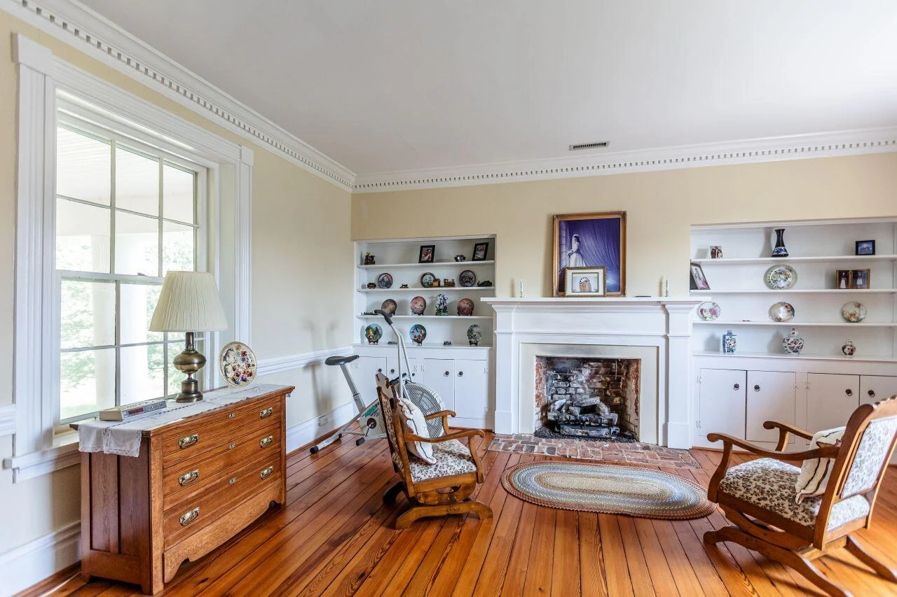 1024 Sunset DR - Photo 43