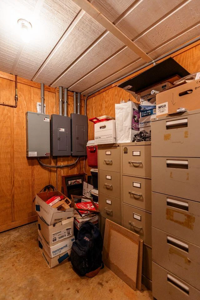 1024 Sunset DR - Photo 73