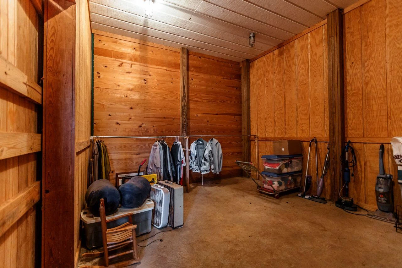 1024 Sunset DR - Photo 84