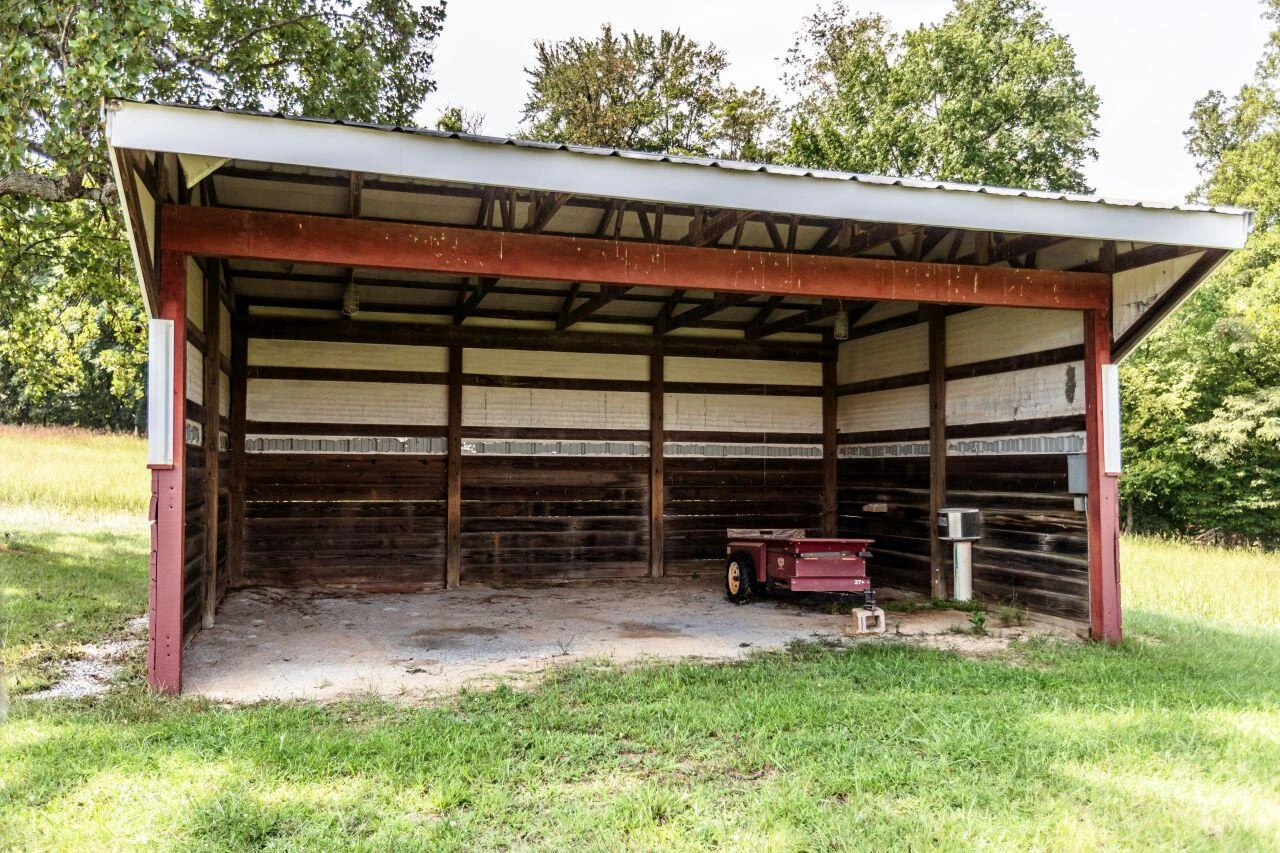 1024 Sunset DR - Photo 104