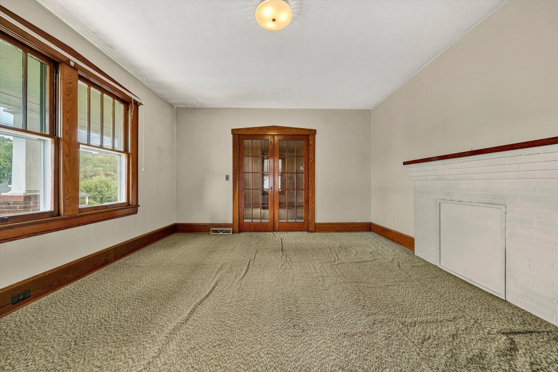1118 Morton AVE SE - Photo 8