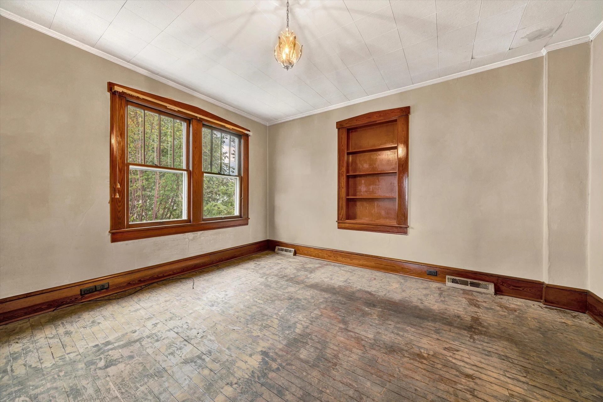 1118 Morton AVE SE - Photo 10