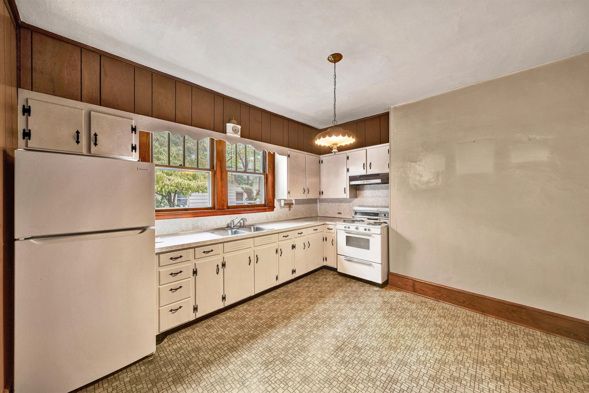 1118 Morton AVE SE - Photo 13