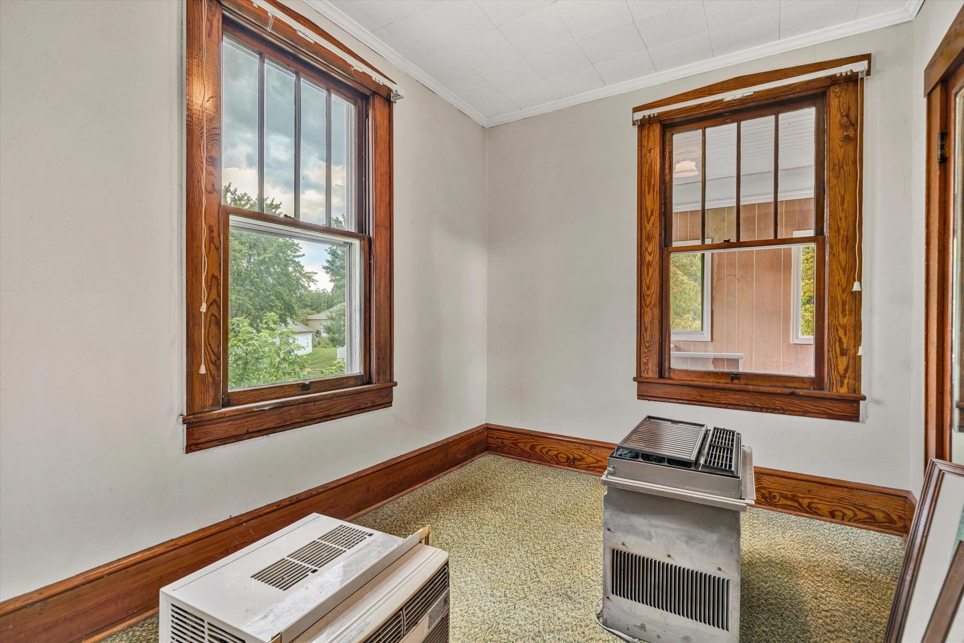 1118 Morton AVE SE - Photo 17