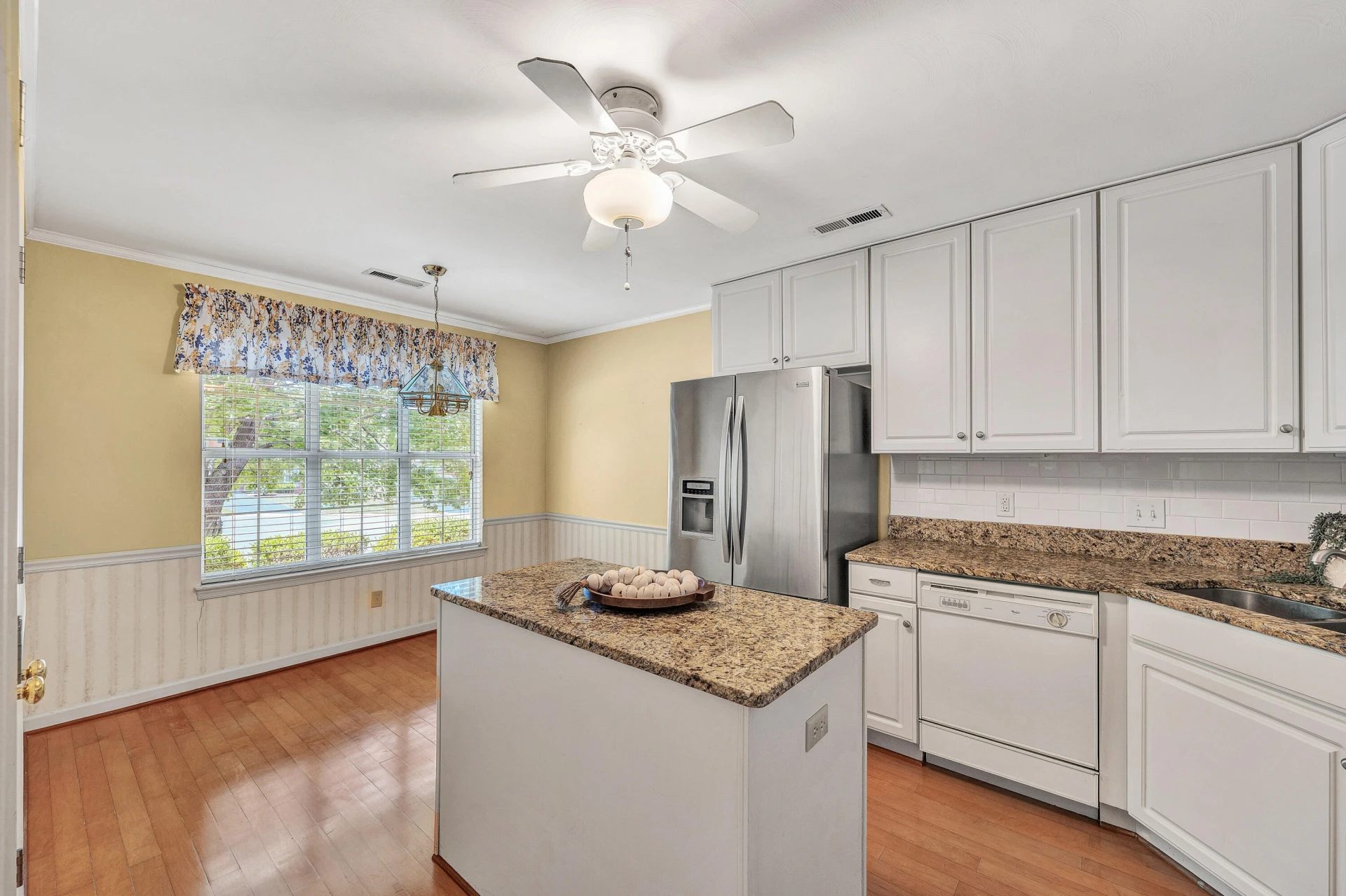 5850 Penn Forest PL - Photo 5
