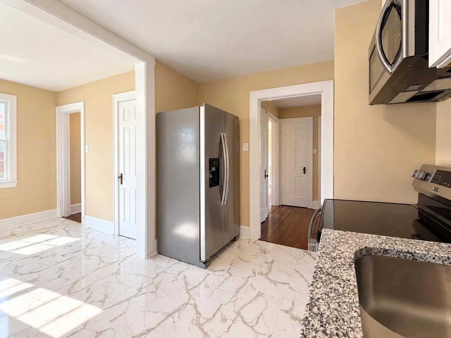 3020 Mansfield ST NE - Photo 8