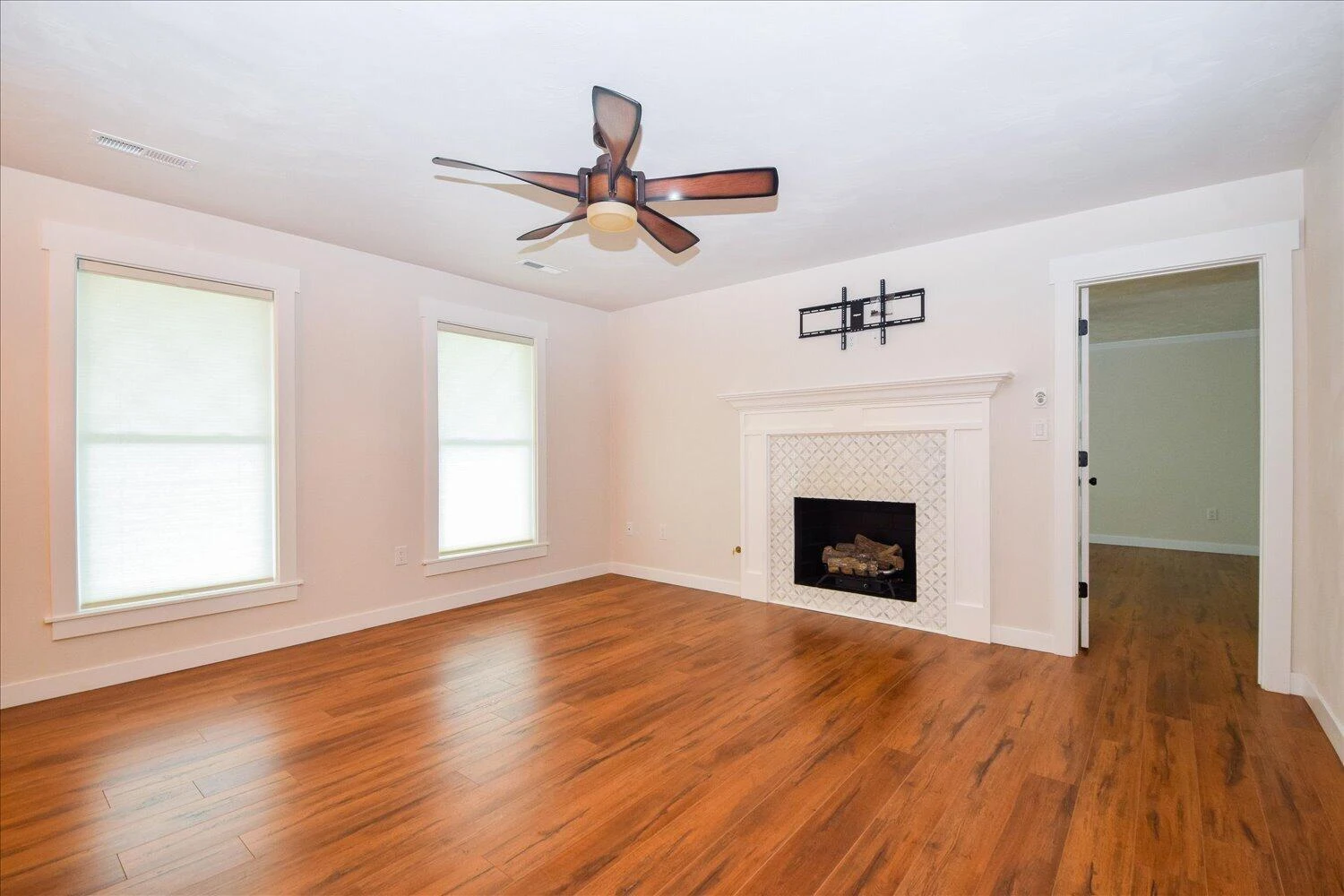 135 Alpine DR - Photo 4
