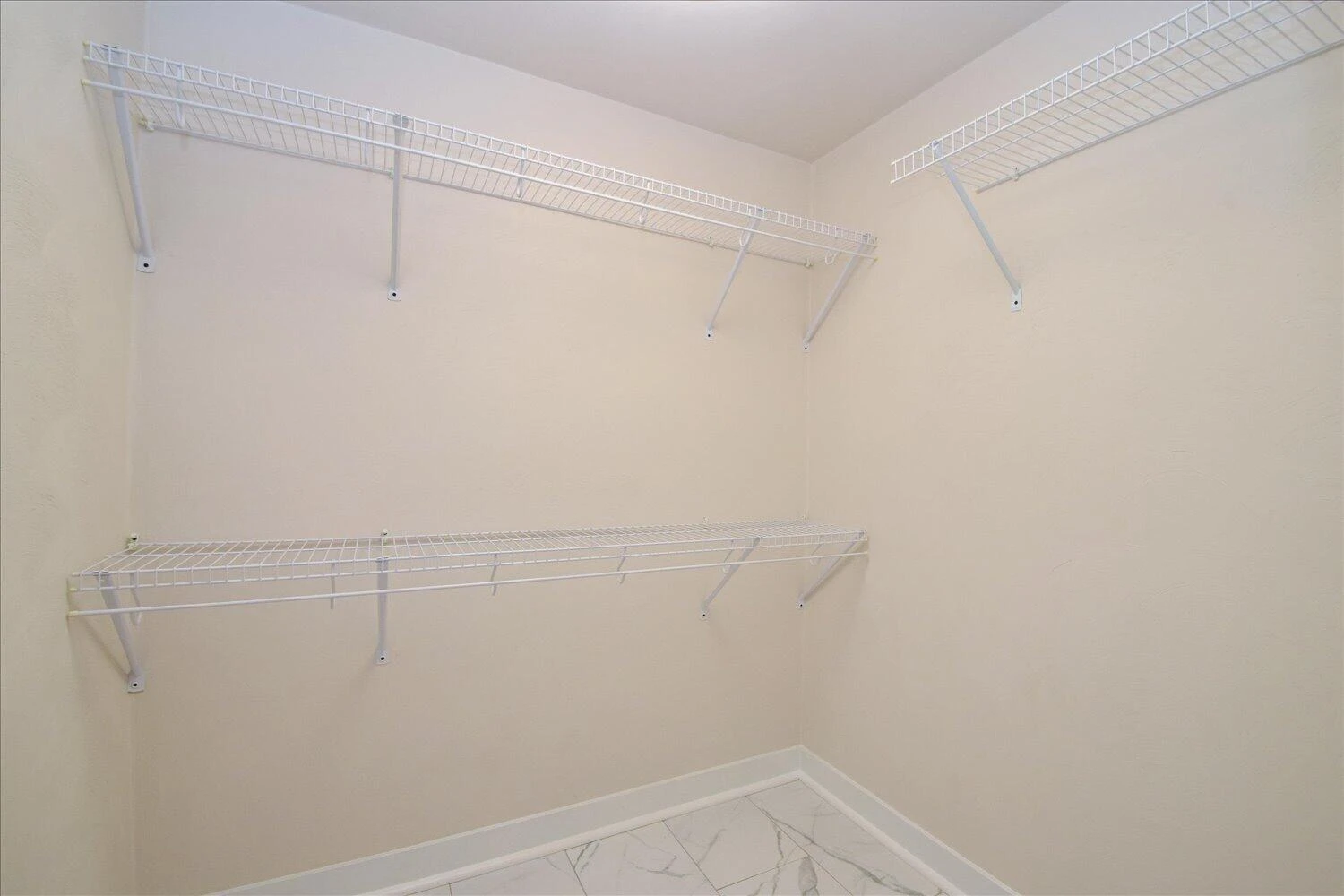 135 Alpine DR - Photo 13