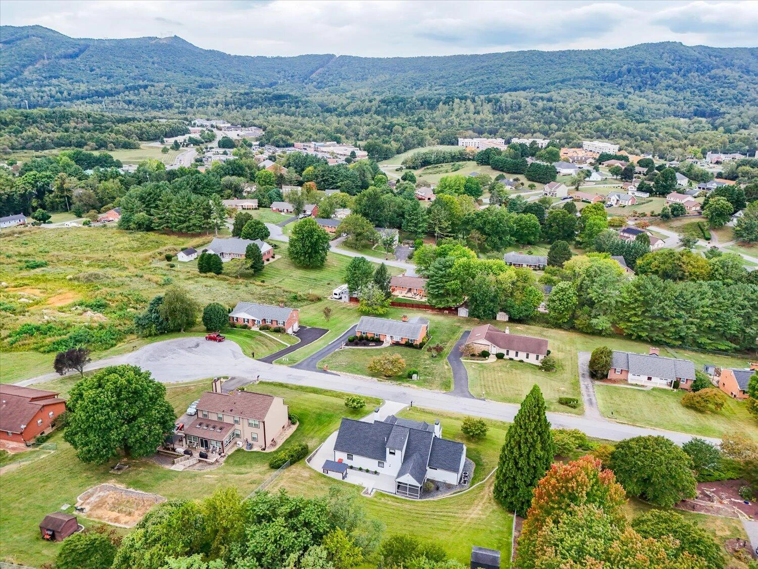 135 Alpine DR - Photo 42