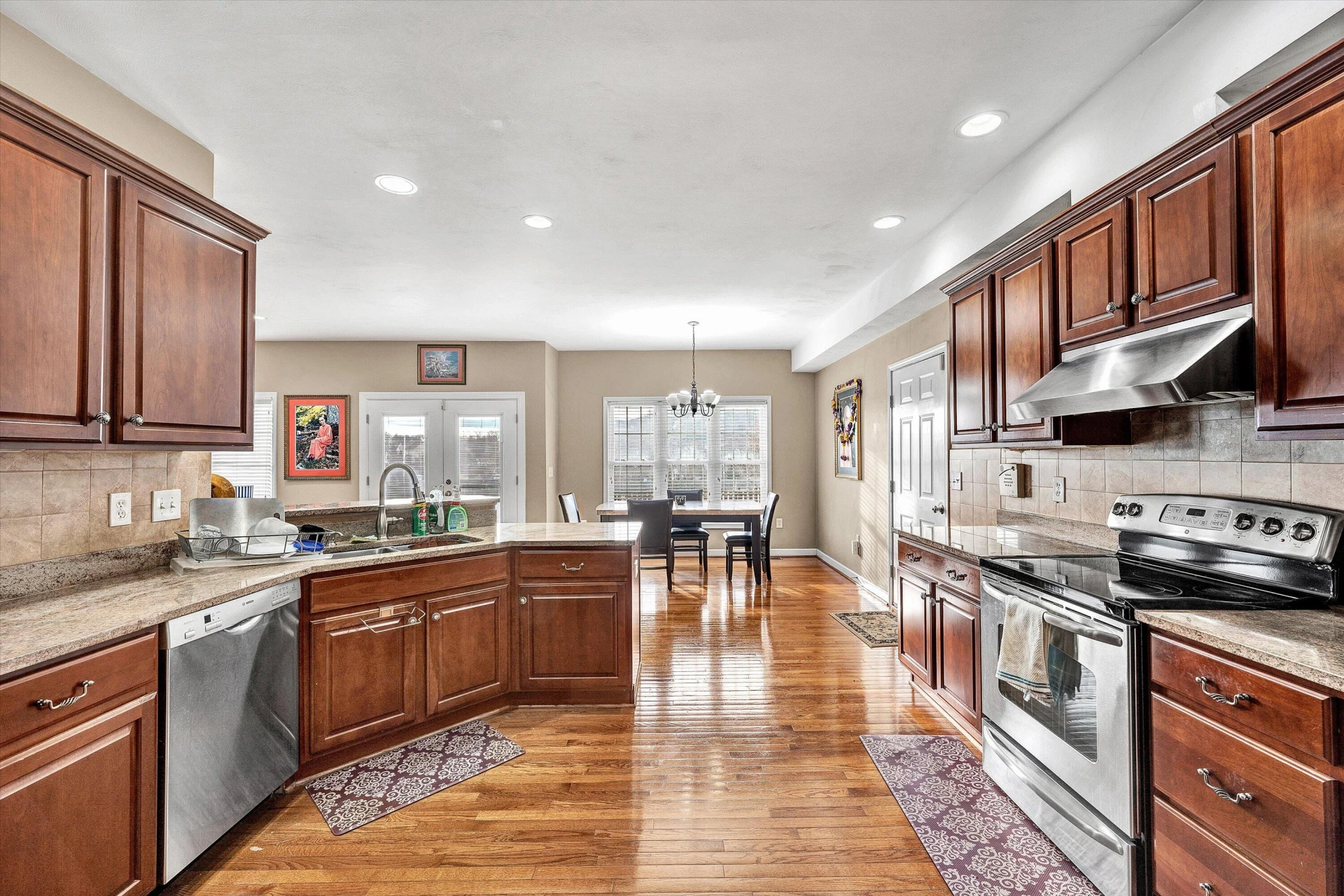 2158 River Oaks DR - Photo 2