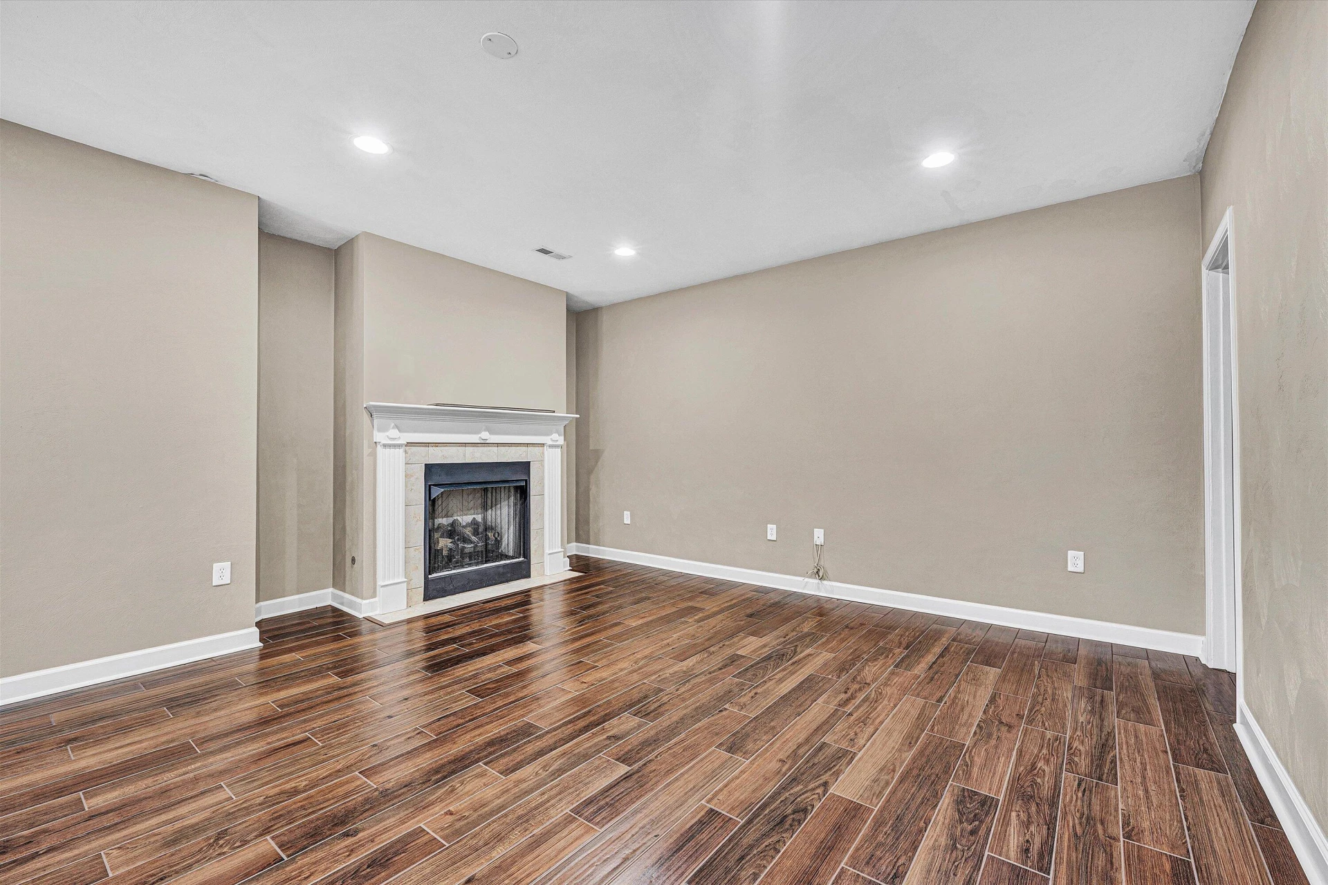 2158 River Oaks DR - Photo 38