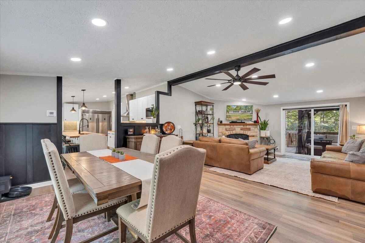 1675 Ashley DR - Photo 4