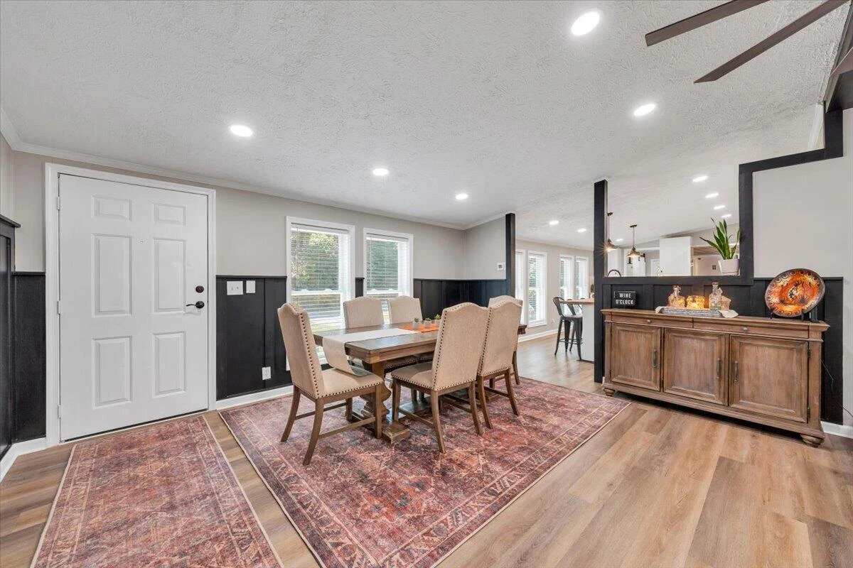 1675 Ashley DR - Photo 5