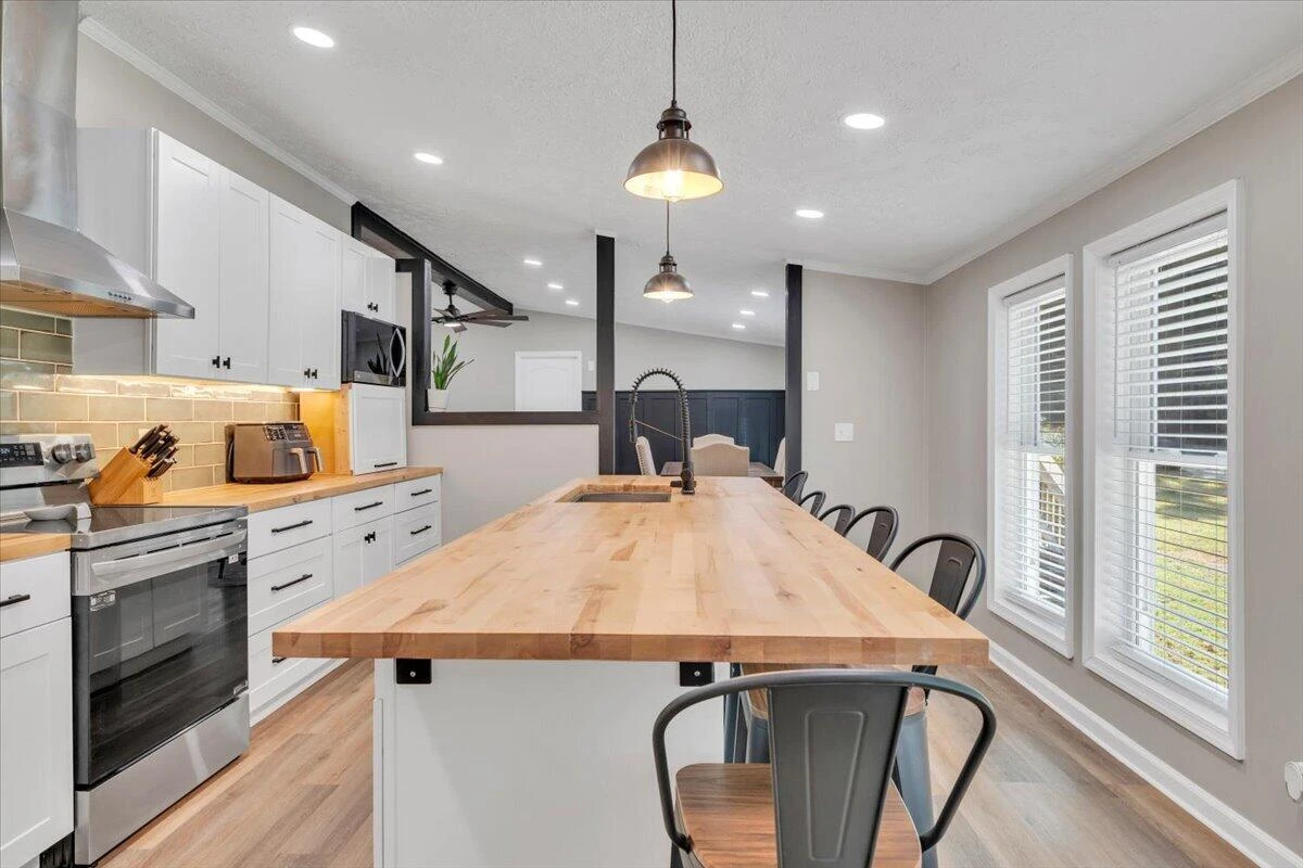 1675 Ashley DR - Photo 14