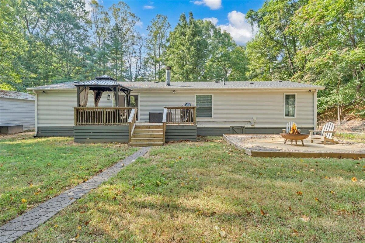 1675 Ashley DR - Photo 33