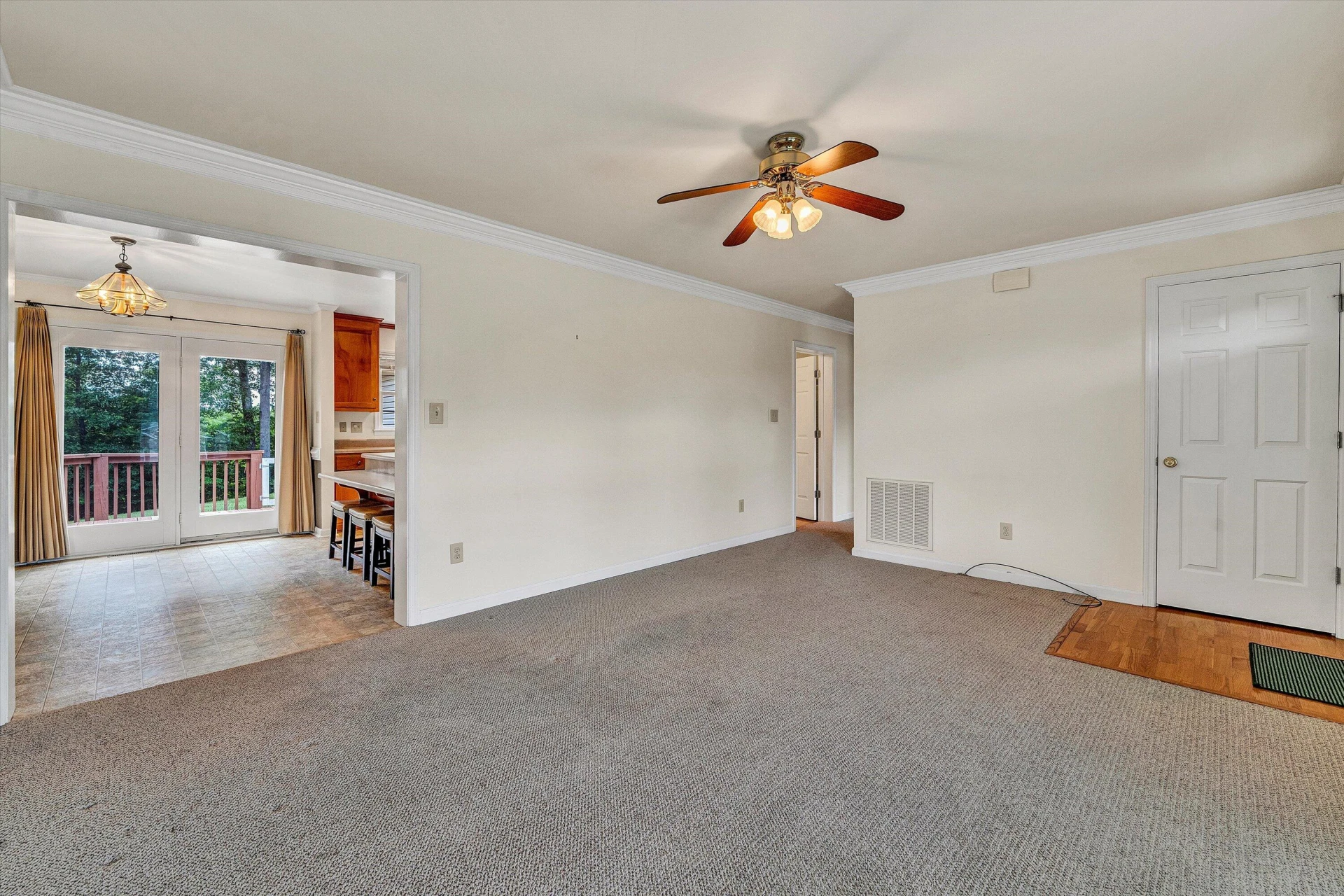 100 Meadow Brook DR - Photo 7