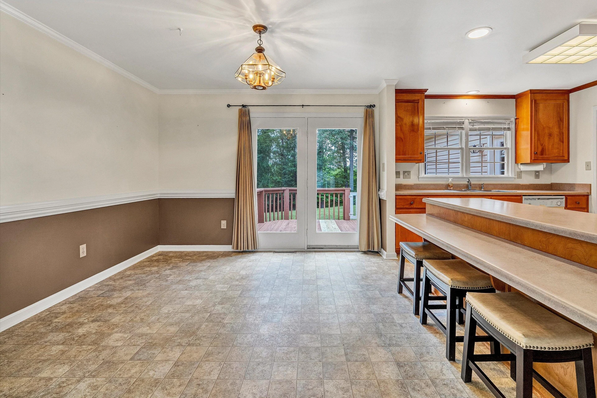 100 Meadow Brook DR - Photo 8