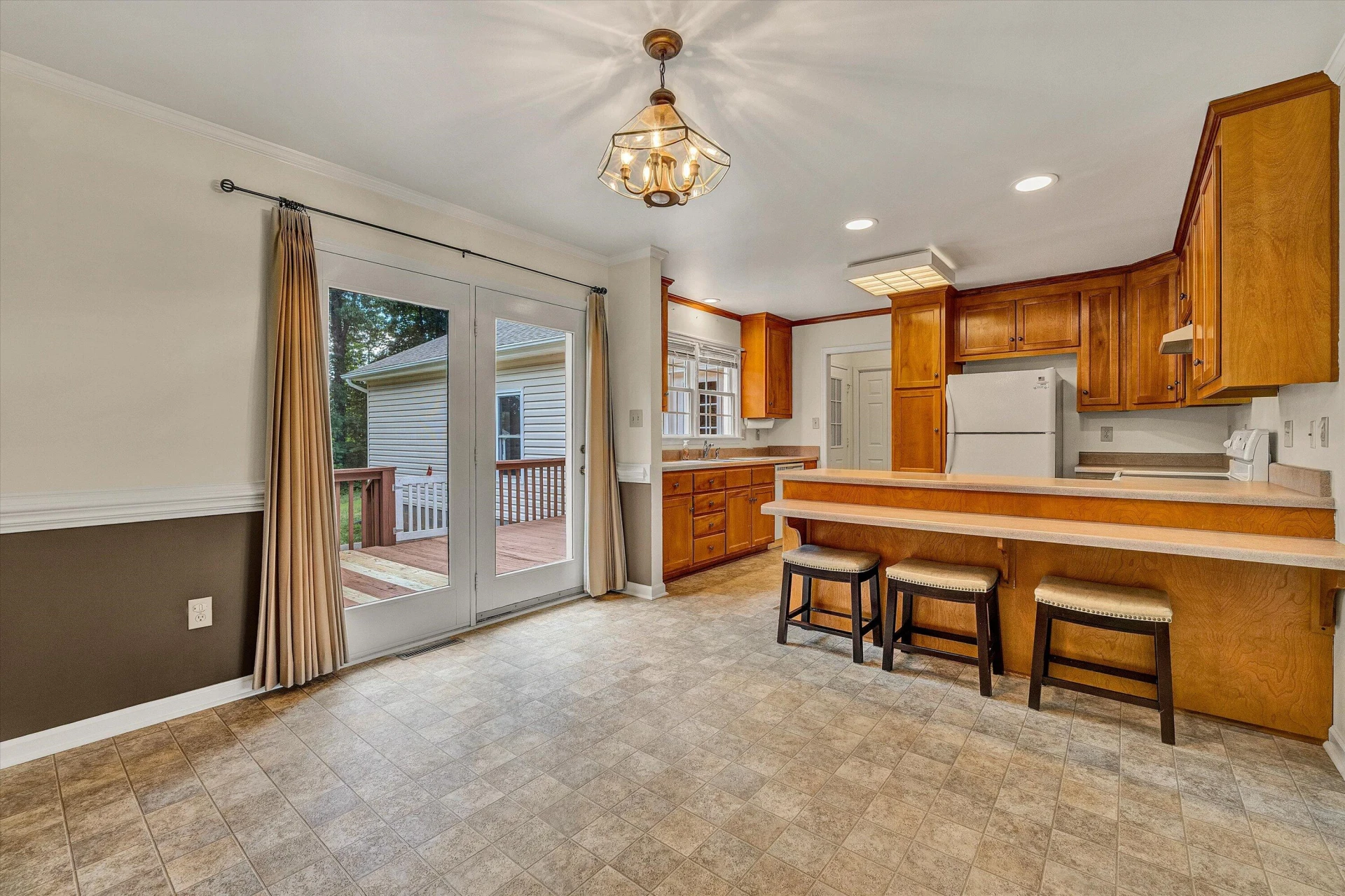 100 Meadow Brook DR - Photo 9