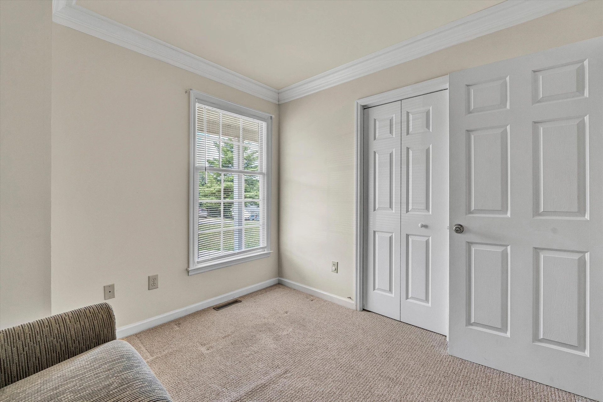 100 Meadow Brook DR - Photo 20