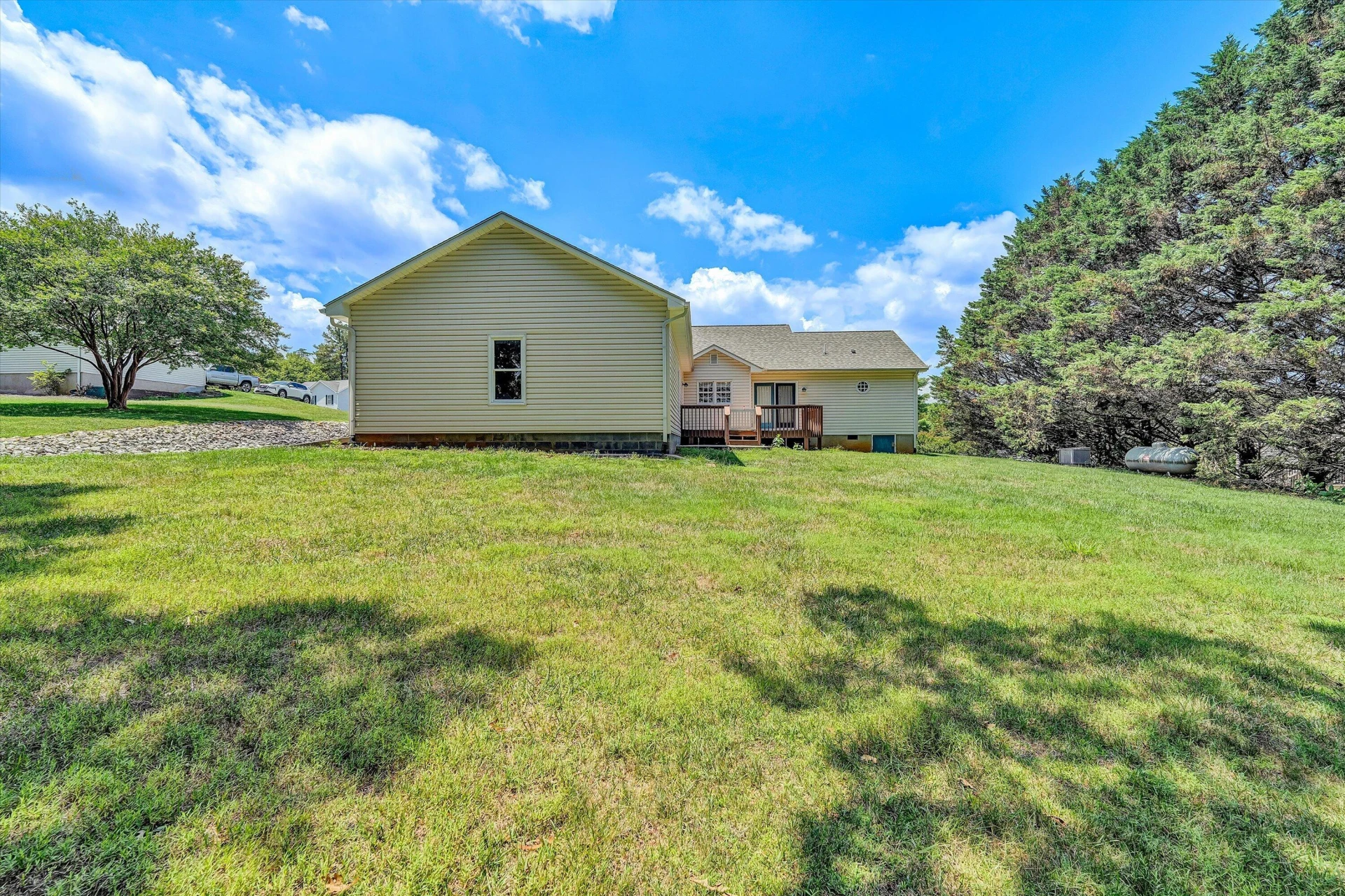 100 Meadow Brook DR - Photo 34