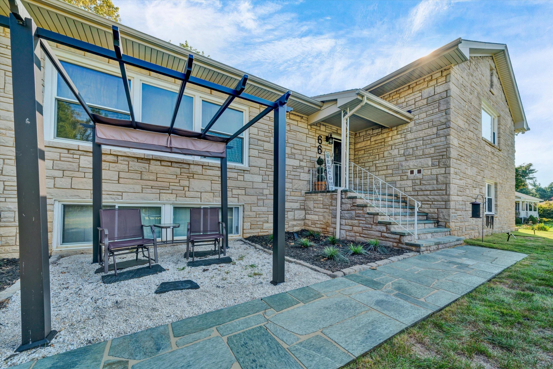 664 Lakeridge CIR - Photo 4