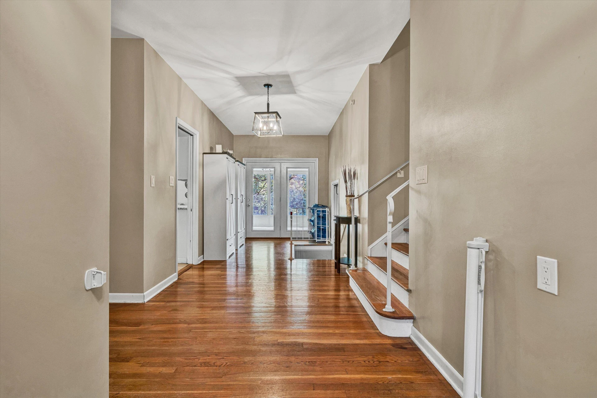 664 Lakeridge CIR - Photo 6
