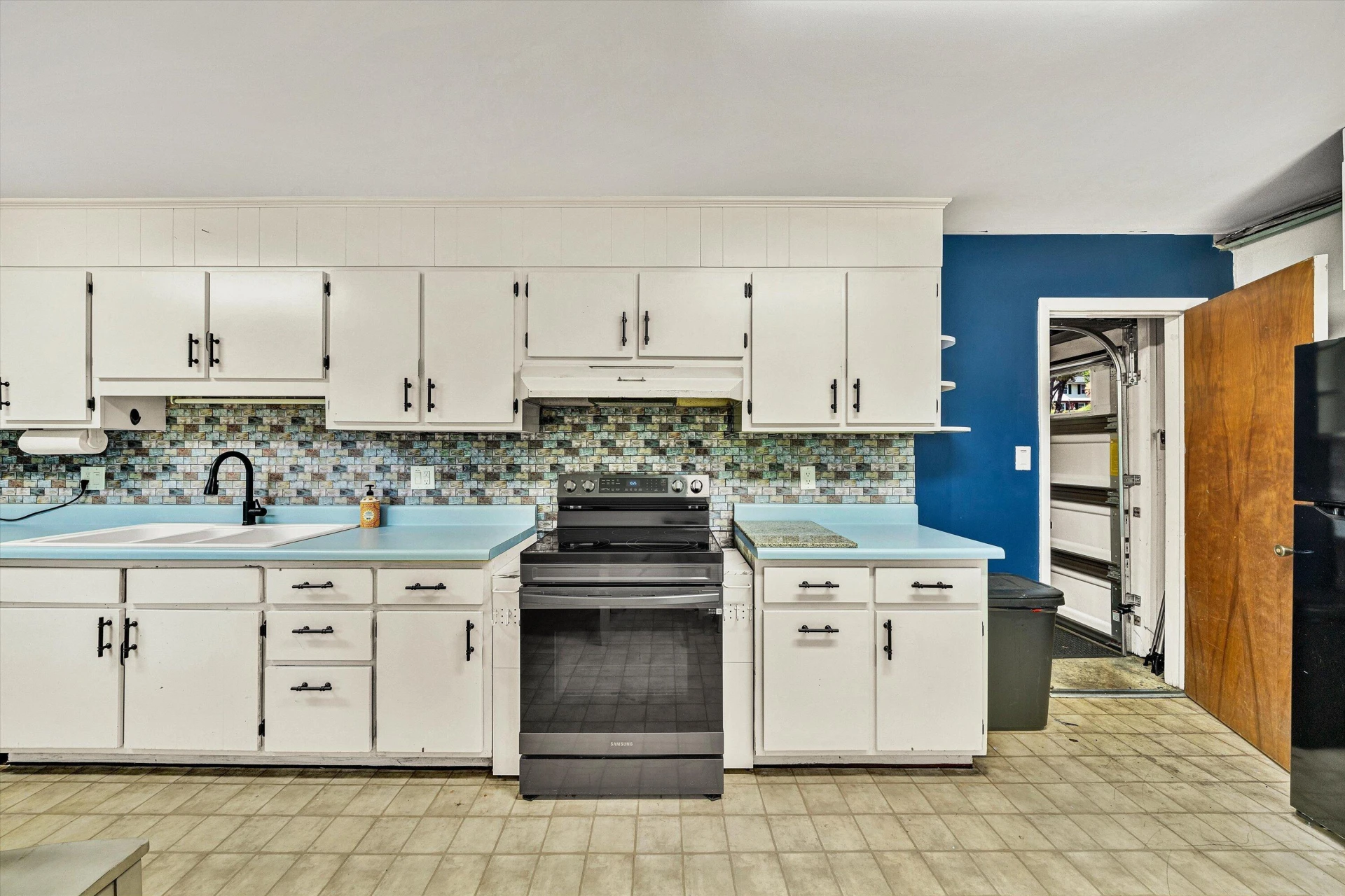 664 Lakeridge CIR - Photo 47