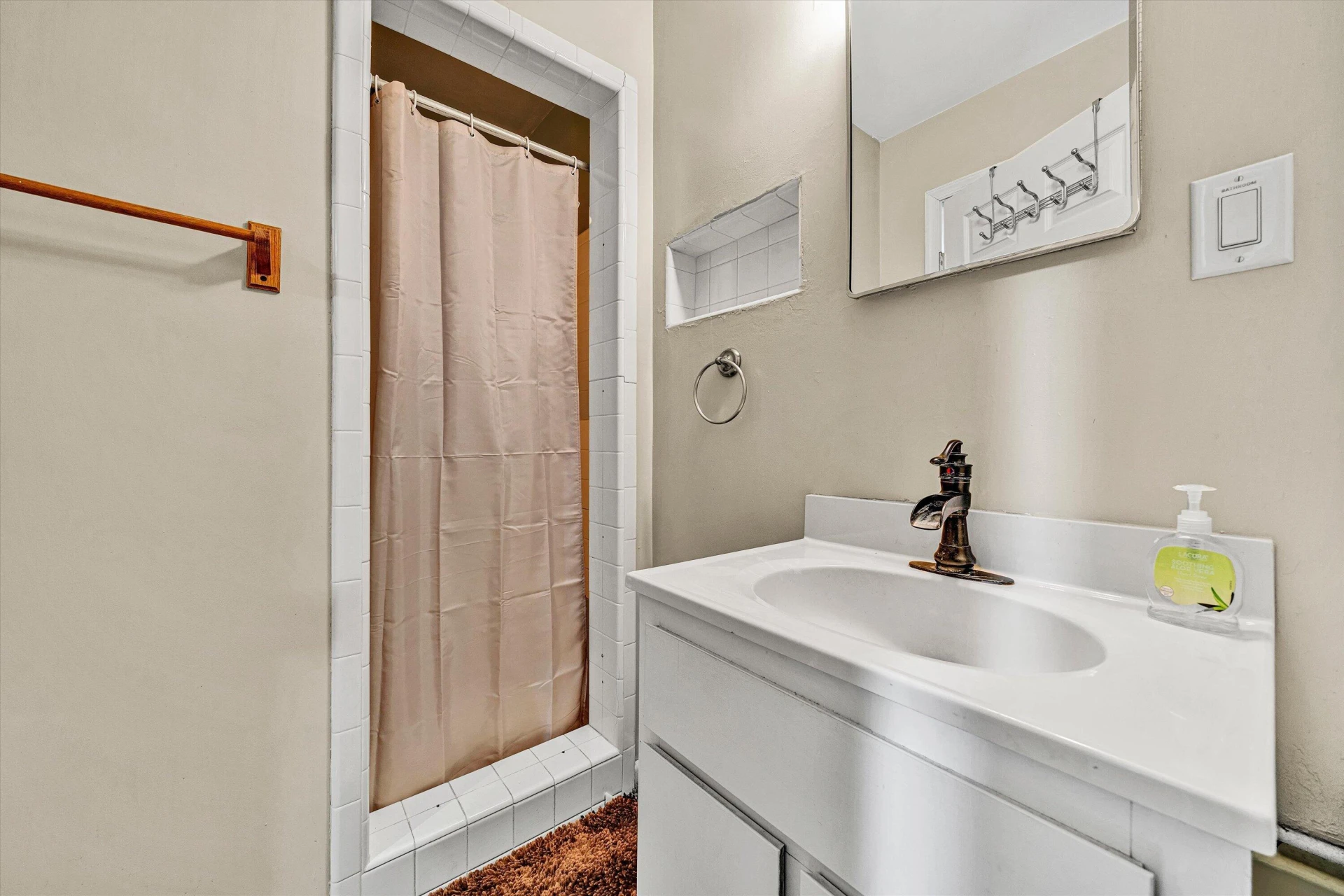 664 Lakeridge CIR - Photo 48