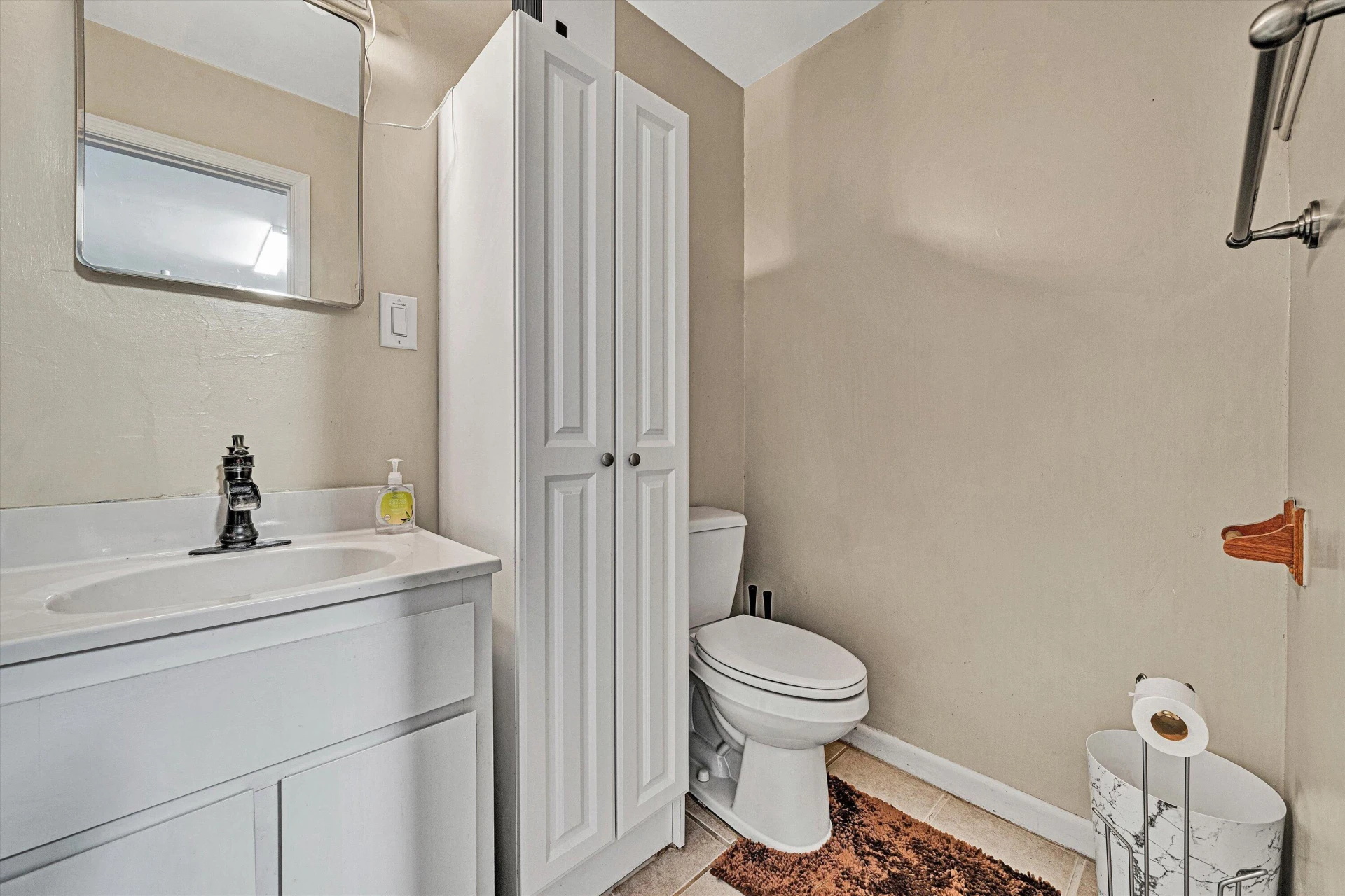 664 Lakeridge CIR - Photo 49