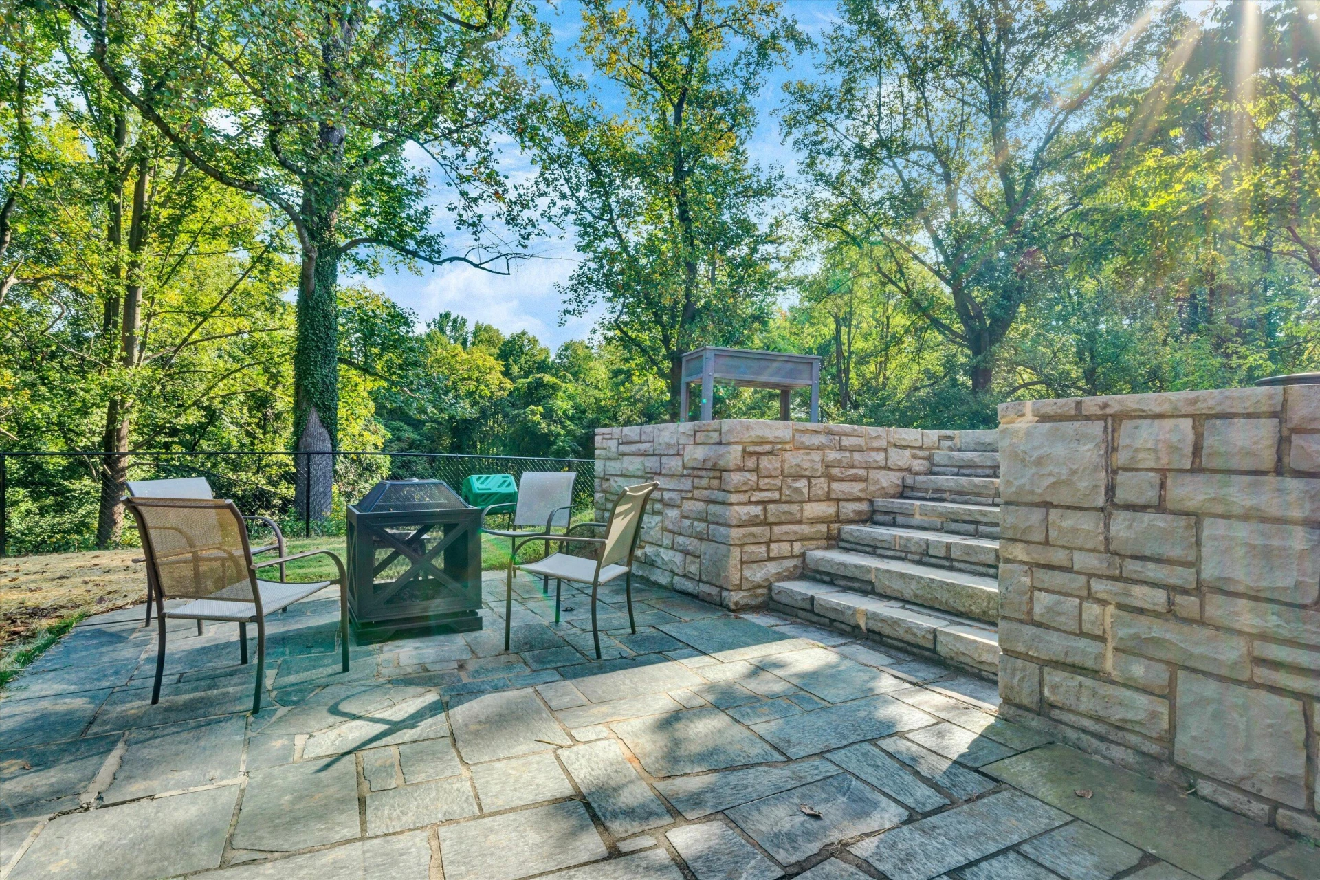 664 Lakeridge CIR - Photo 55