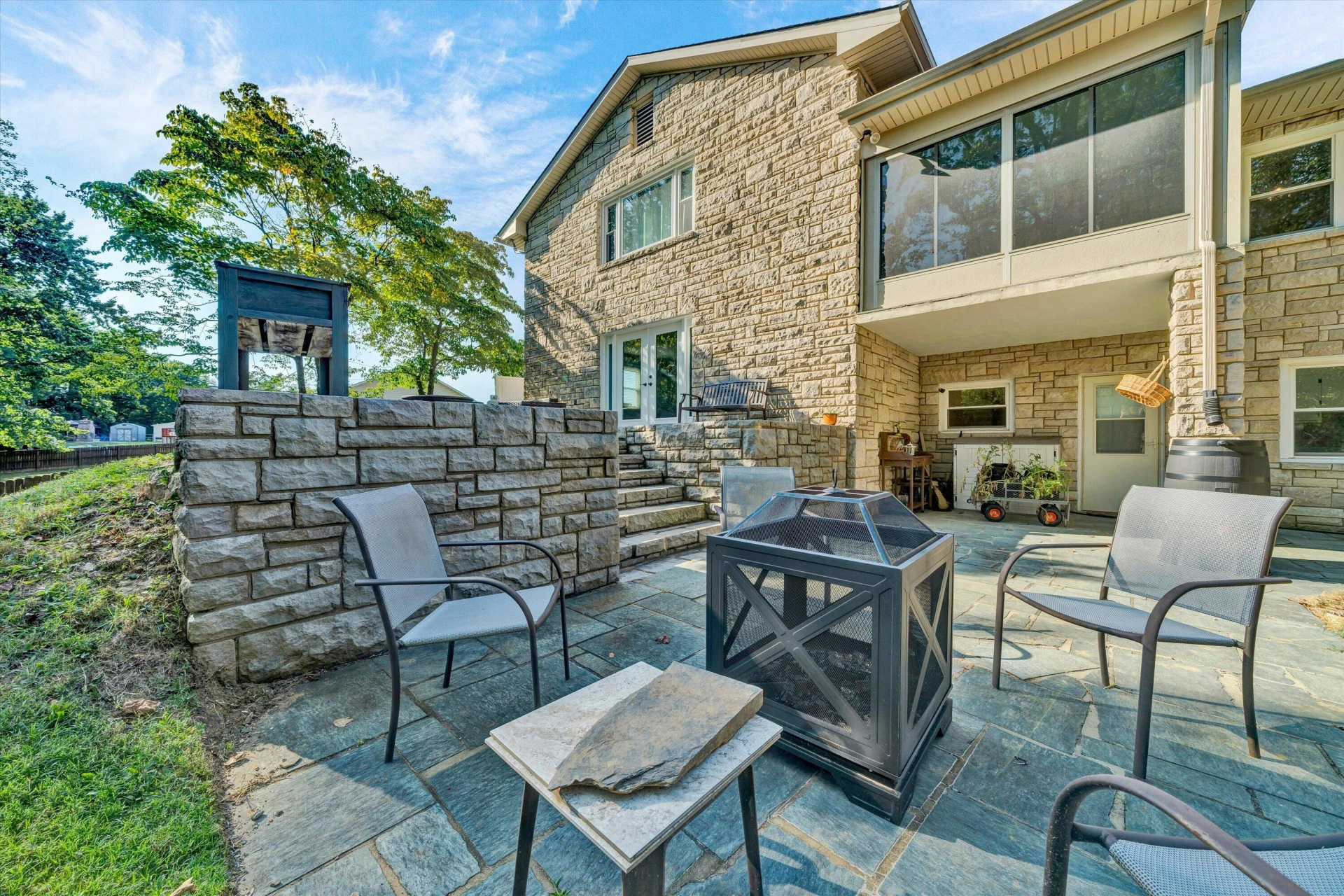 664 Lakeridge CIR - Photo 58