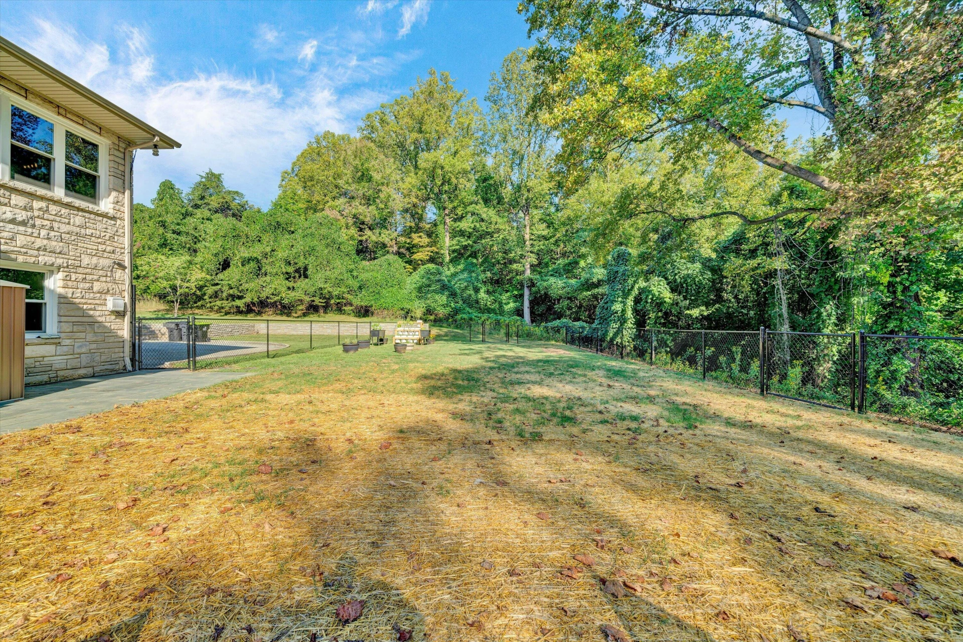 664 Lakeridge CIR - Photo 65