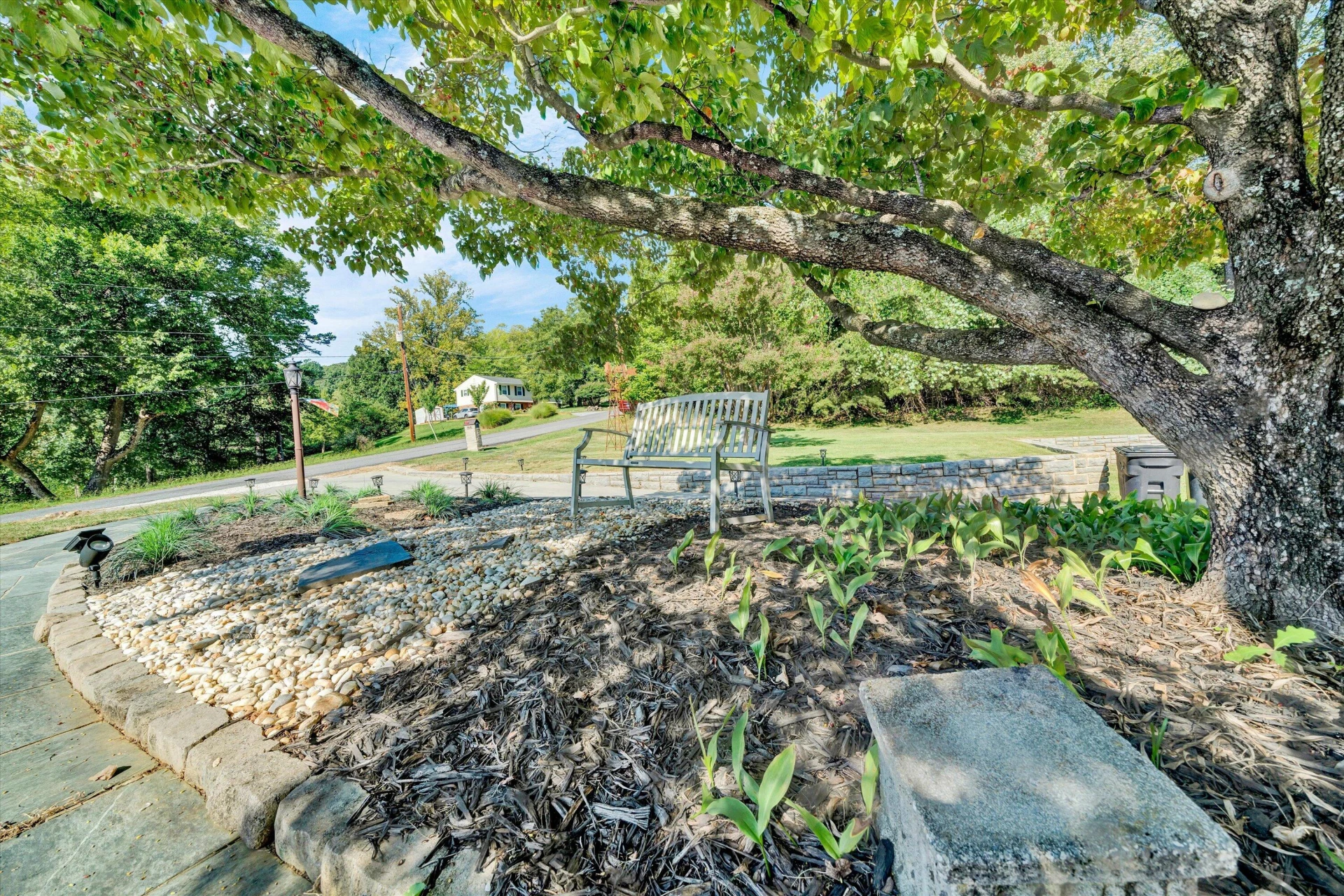664 Lakeridge CIR - Photo 66