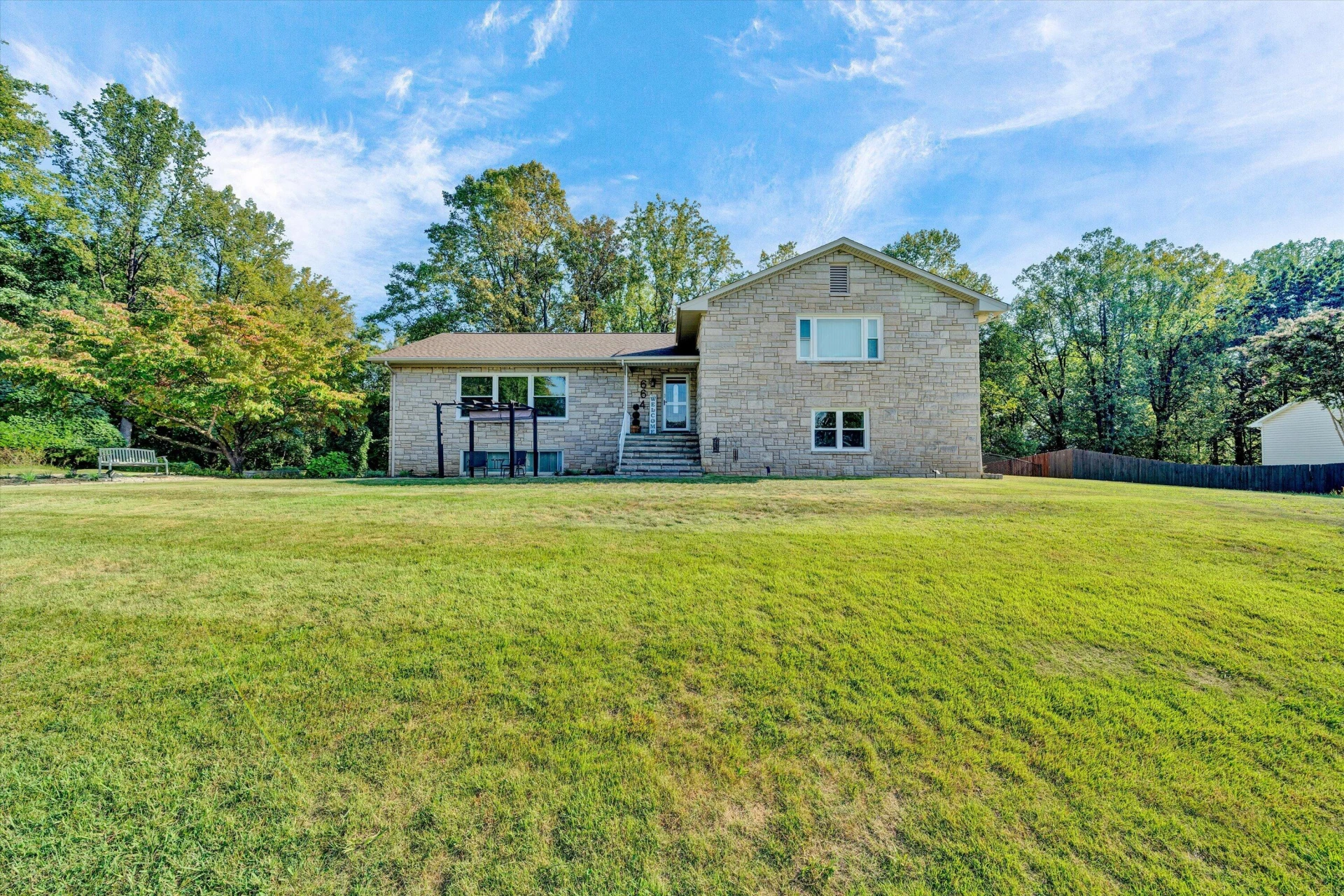 664 Lakeridge CIR - Photo 67