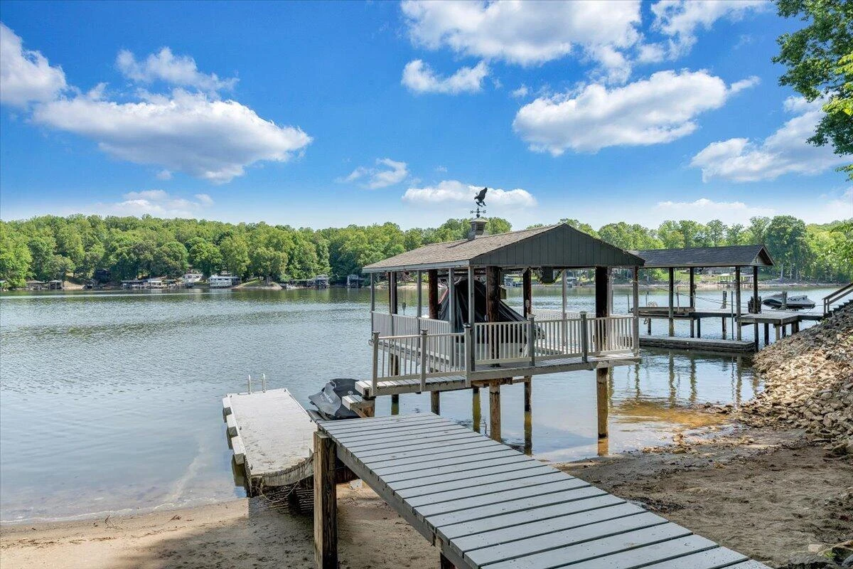 890 Long Island DR - Photo 8
