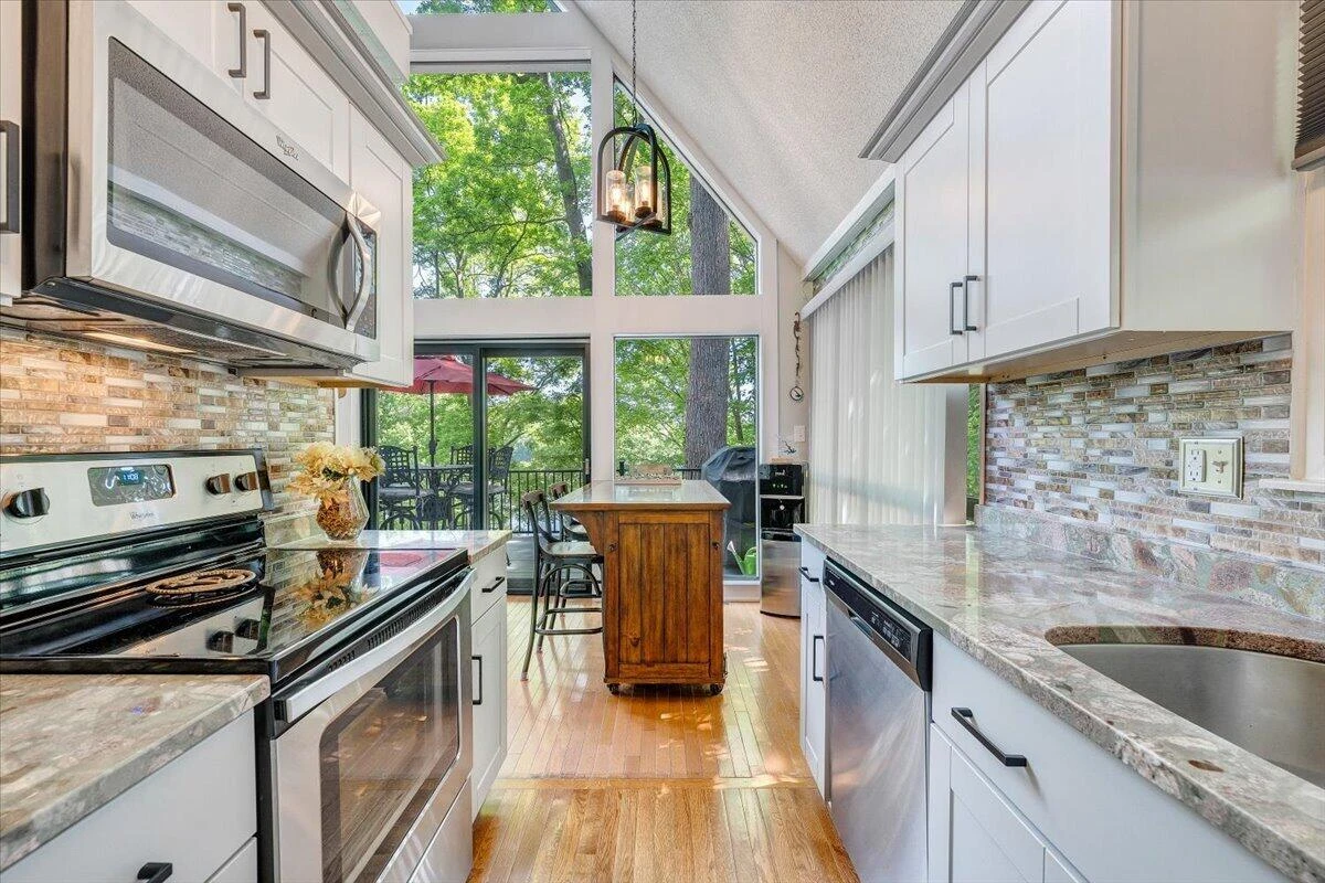 890 Long Island DR - Photo 25