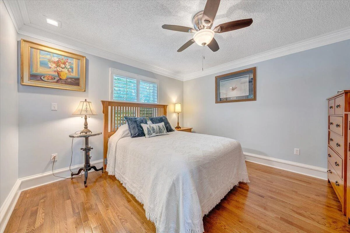 890 Long Island DR - Photo 26
