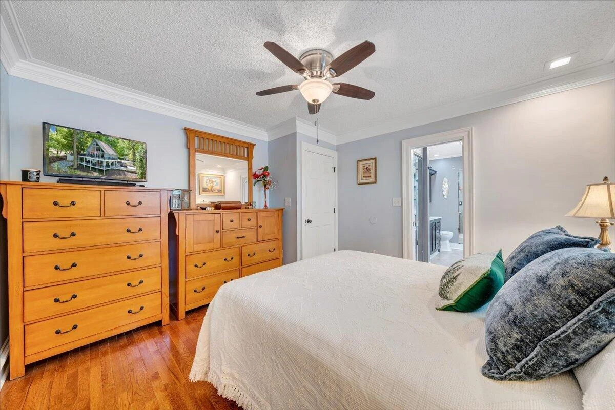 890 Long Island DR - Photo 27