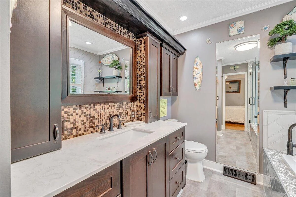 890 Long Island DR - Photo 29