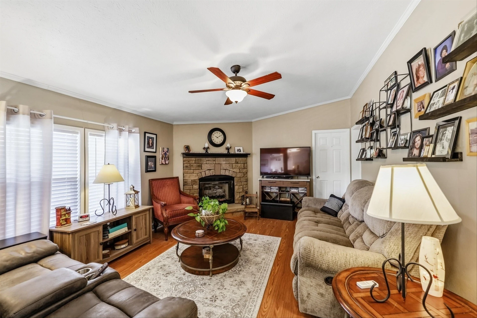 28 Chestnut Tree RD - Photo 5